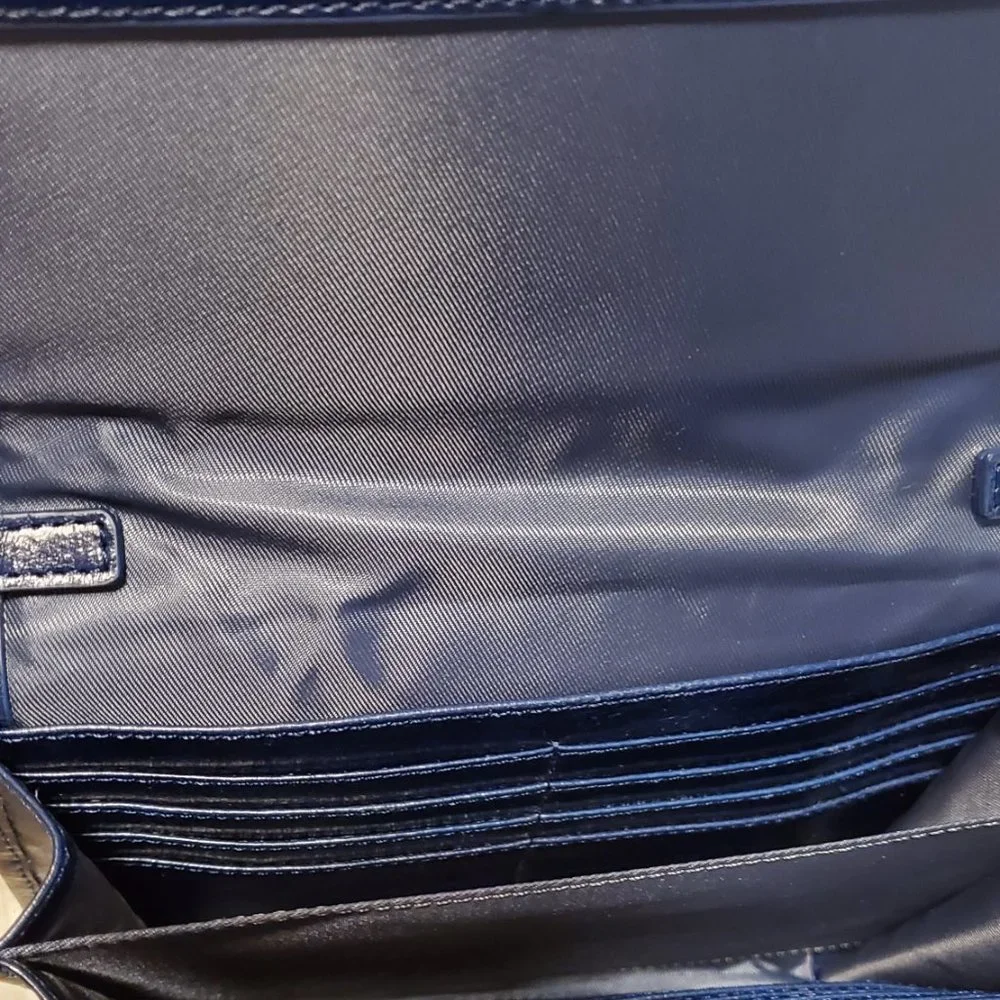 Overland Beautiful Navy Leather Crossbody / Clutch Bag - Picture 2 of 3
